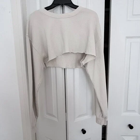 NWT JOAH BROWN Cropped Crew Neck Sweatshirt  | Sahara | One Size - Picture 3 of 7